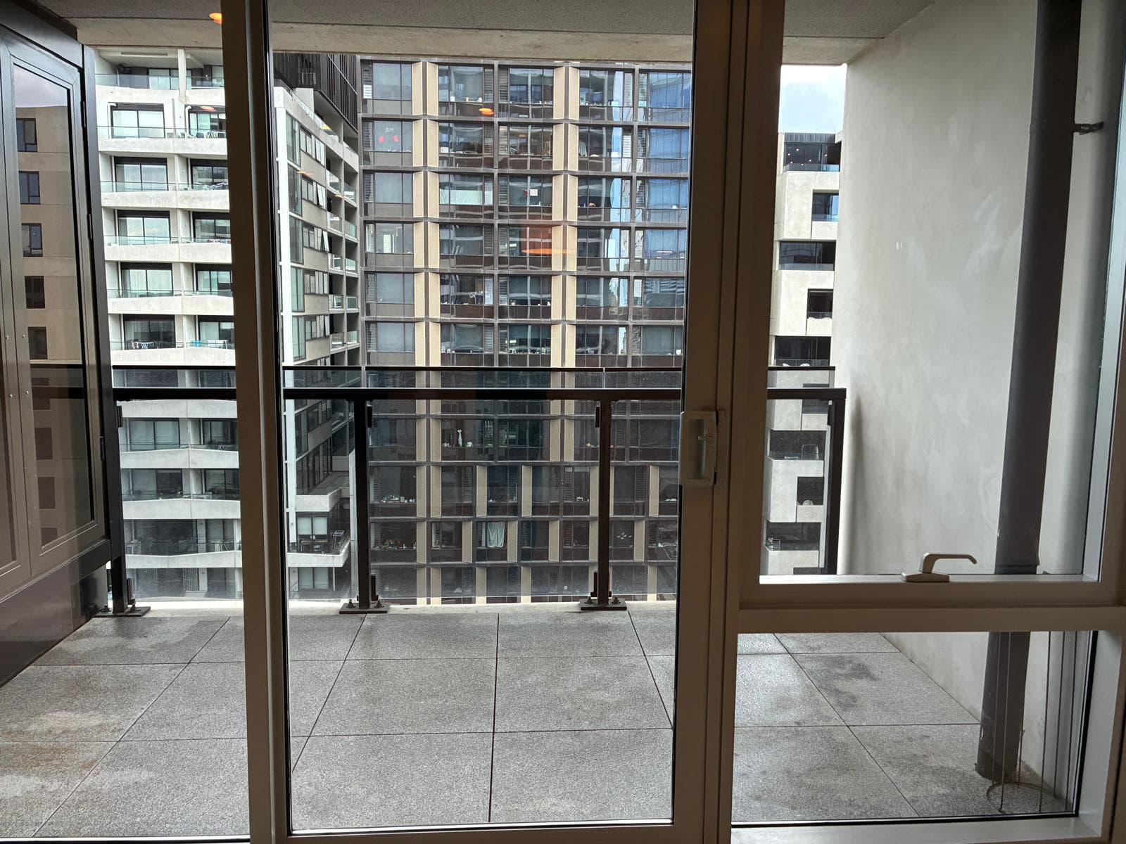 CBD apartment balcony cleaned for inspection
